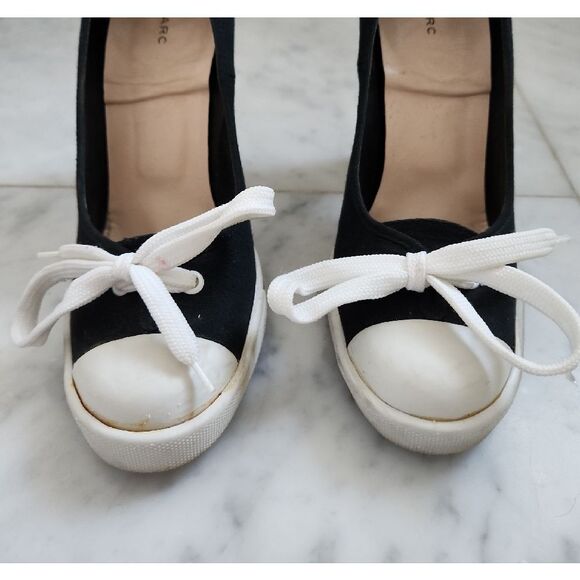 MARC Black Canvas Sneakers with White Laces Size 8 - Picture 2 of 4